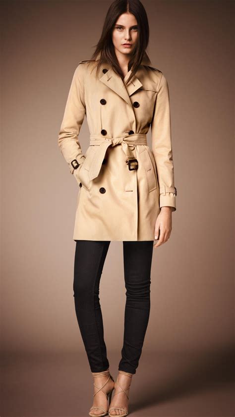 burberry womens trench coat short|burberry kensington trench coat women's.